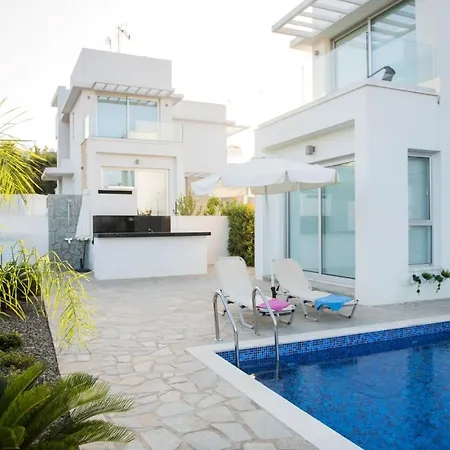 Travertine Cove *