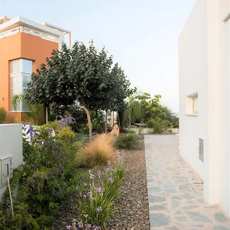 Travertine Cove Βίλα