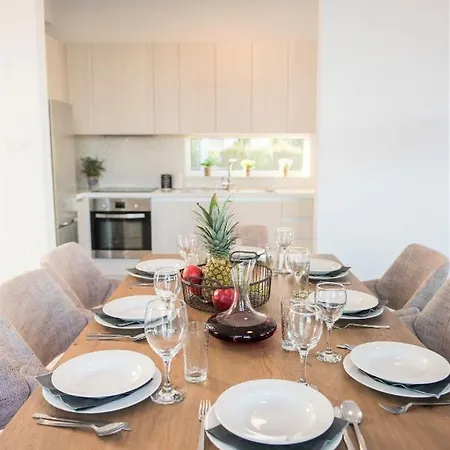 Travertine Cove فيلة