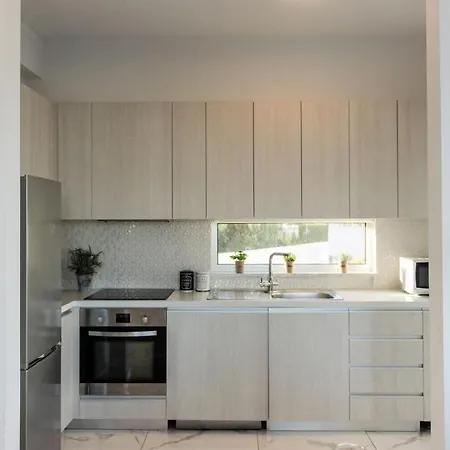 فيلة Travertine Cove *